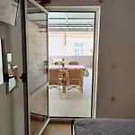 Turan Centrally Located With Free Parking Апартаменты Игране