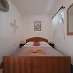 Апартаменты Turan Centrally Located With Free Parking Игране