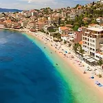 Апартаменты Turan Centrally Located With Free Parking *