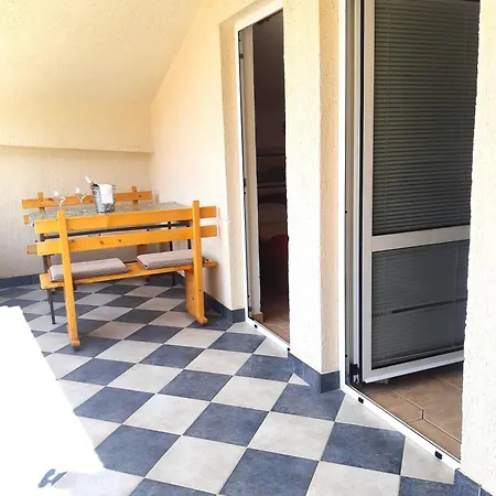 Turan Centrally Located With Free Parking * Igrane