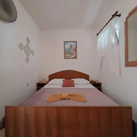 Apartmán Turan Centrally Located With Free Parking Igrane