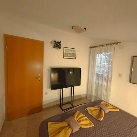 Turan Centrally Located With Free Parking