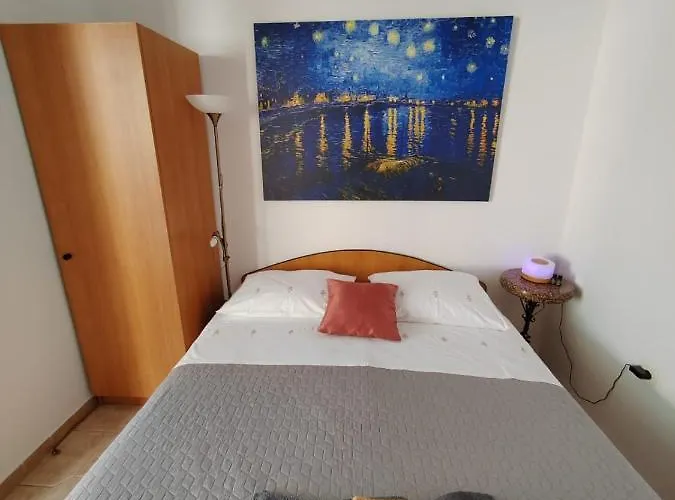 Turan Centrally Located With Free Parking